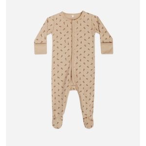 Quincy Mae Full Snap Footie in Tulips